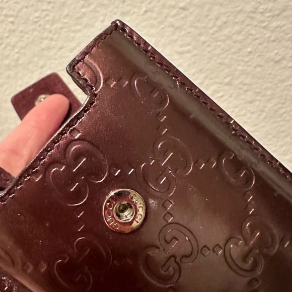 Gucci phone case can use as card case - Picture 6 of 6